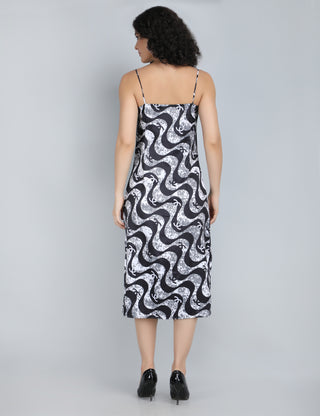 Stylish Black and White Wave Print Midi Dress